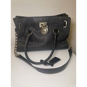 Michael Kors Hamilton Signature Shoulder Bag Lock & Key Purse Black Silver Chain